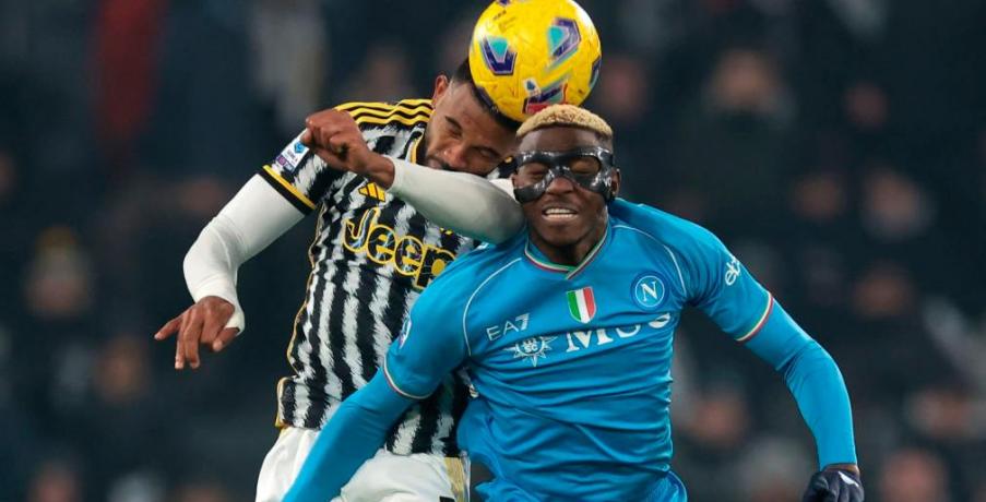 Napoli y Juventus animan uno de los platos fuertes de la Serie A de Italia. Se juega uno de los tradicionales encuentros del calcio.