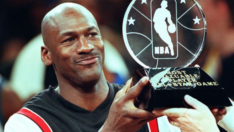 El insólito motivo por el que Michael Jordan recibe 130 millones de dólares  Fuente: www.canalnet.tv